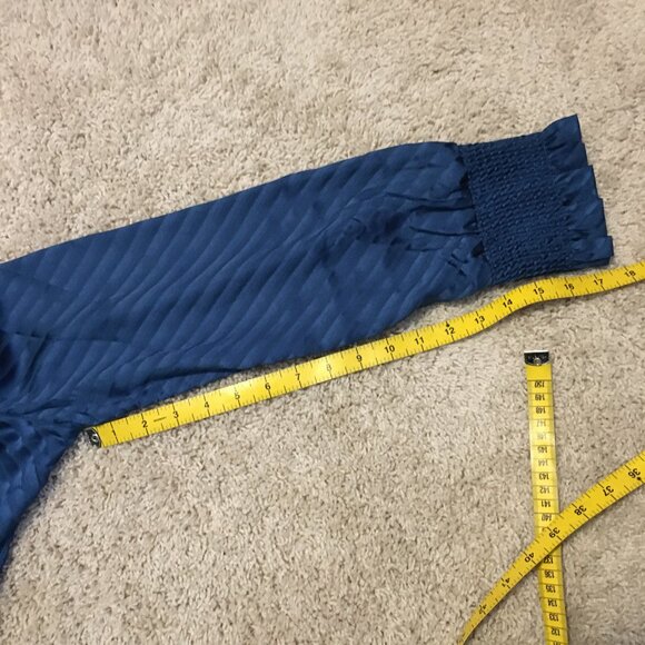 Retro 70sesque Diagonal Band Keyhole Wonda Blouse - Picture 16 of 16